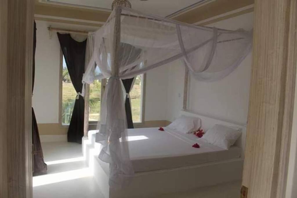 White Villa - Paparemo Beach Watamu Ngoại thất bức ảnh