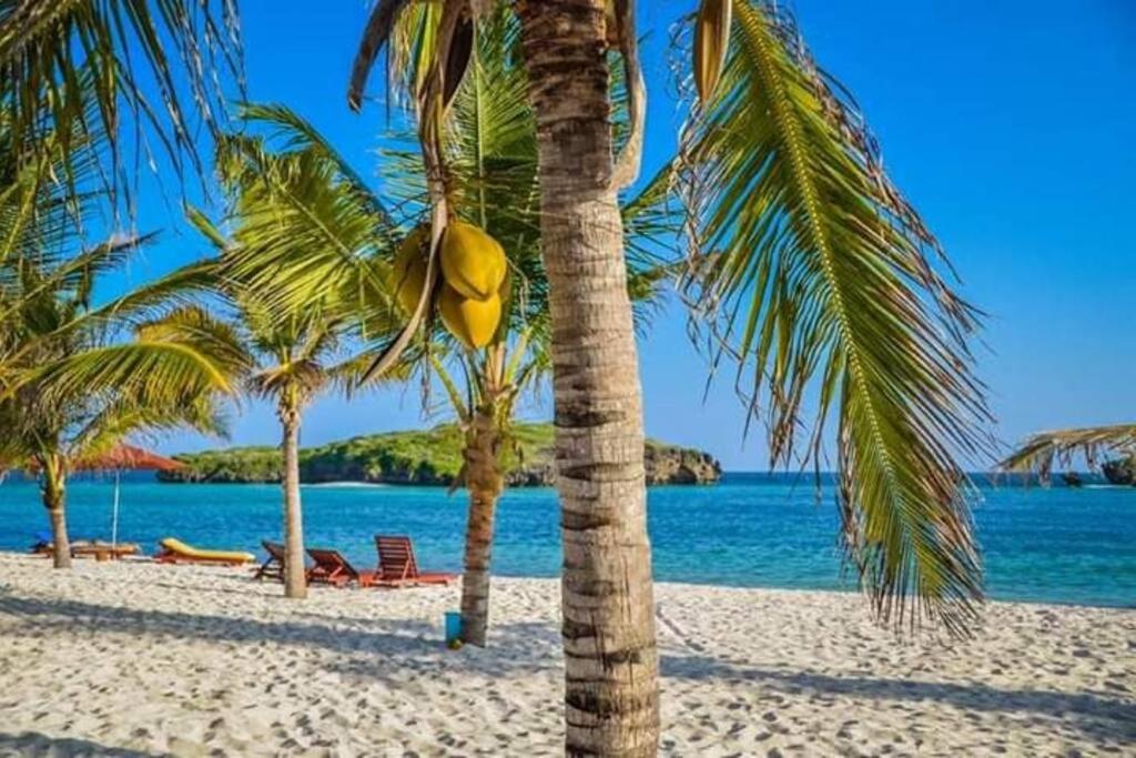 White Villa - Paparemo Beach Watamu Ngoại thất bức ảnh